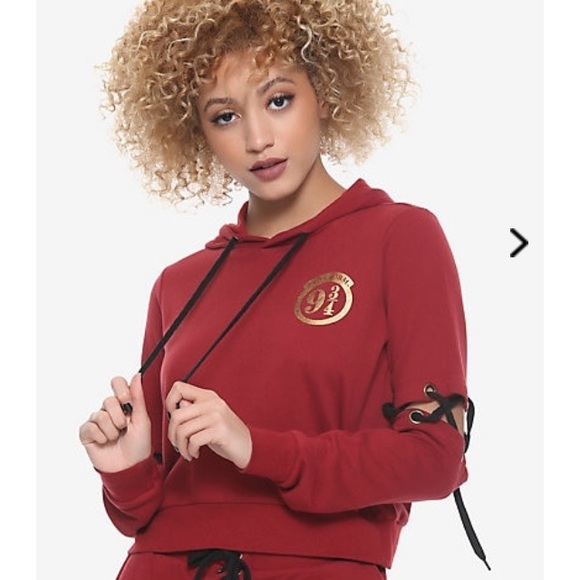 Hot Topic Jackets & Blazers - Harry Potter cropped hoodie Hot Topic Jackets & Blazers - Harry Potter cropped hoodie
